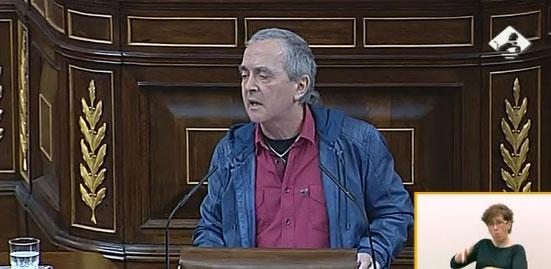 elmundoes's tweet photo. #EnVivo Sabino Cuadra (Amaiur) en la tribuna . Comentarios y señal de tv http://t.co/NysEkijKDQ #DebateEM #DEN2015 http://t.co/23VtjTIZZm