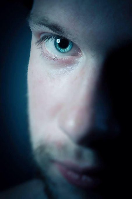 Not everyone is what they appear to be, not everyone looks in the mirror and sees what you see. Photographer<a href="/tag/muscle"class="tags"><span>#muscle</span></a><a href="/tag/selfies"class="tags"><span>#selfies</span></a><a href="/tag/nsfw"class="tags"><span>#nsfw</span></a>
