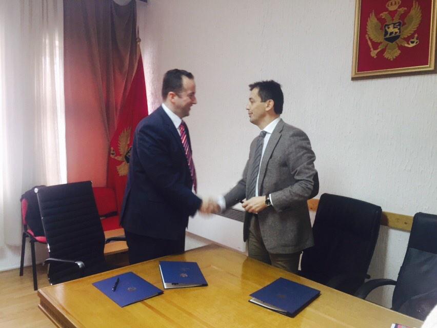 Potpisan Memorandum  o sufinansiranju 7 stambenih objekata koji su izgorjeli u pozaru 10. februara