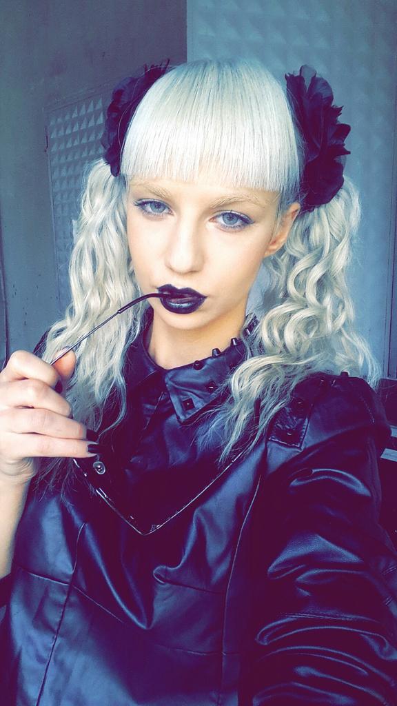 B-rsFqCWsAISFh8.jpg:large