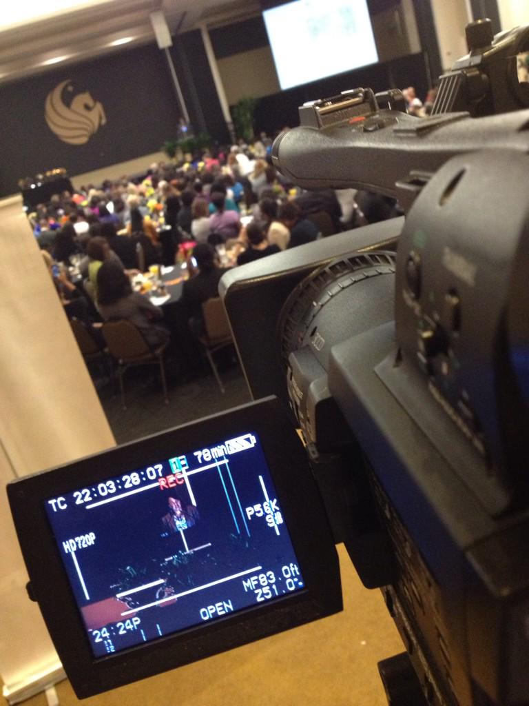 IronPixelMedia's tweet photo. Documenting Dr. Bernice King (Martin Luther Kings Daughter). One of the best speakers I have heard in a long time. http://t.co/vcV6iiYQiE
