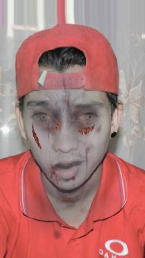 Ijundt13's tweet photo. Made With ZombieBooth! http://t.co/SHSUaXSWQj #ZombieBooth http://t.co/jfvVb2Bmm9
