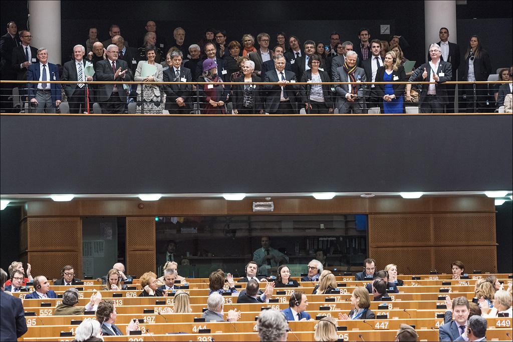 Európsky parlament na Slovensku (@europarl_sk) on Twitter photo Šéfka <a href="/LPR_SR/">Liga proti rakovine</a> Eva Siracká a ďalší nositelia #CitizensPrize sa zúčastnili dnešného plenárneho zasadnutia #EPlenárka Šéfka <a href="/LPR_SR/">Liga proti rakovine</a> Eva Siracká a ďalší nositelia #CitizensPrize sa zúčastnili dnešného plenárneho zasadnutia #EPlenárka