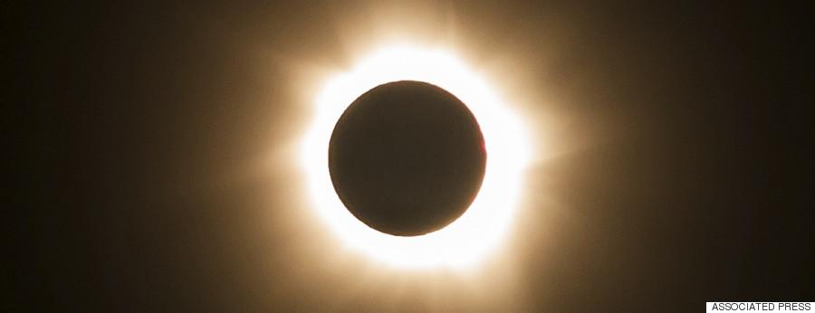 DerrenBrown's tweet photo. World ends March 20th RT @mpvine: EUROPE TO BE PLUNGED INTO DARKNESS http://t.co/ACtbb94E8P http://t.co/GD275cxS05