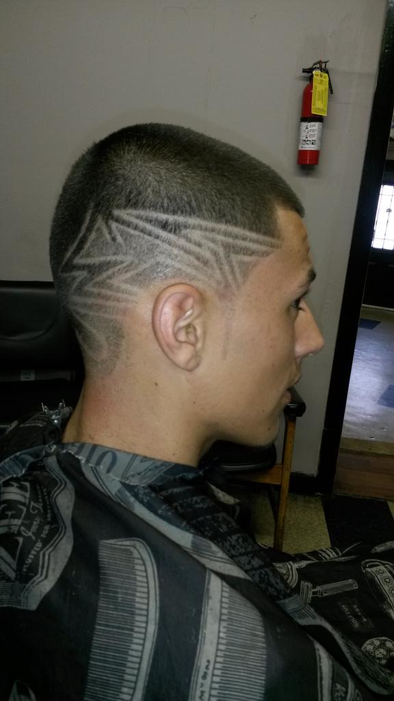ReeseVernon's tweet photo. #RazorReese #RazorProof #limitlessstyle  9125034056 if you are in the Savannah area Hmu! http://t.co/D8yqRQMVol