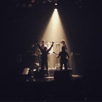 On vous raconte notre belle soirée avec <a href="/Cabadzi_groupe/">CABADZI</a> : ouilovemusic.net/coups-de-coeur…