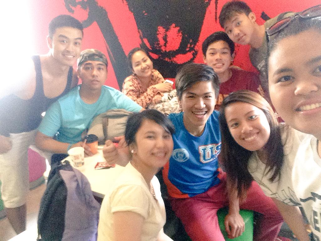 kaytte19ouano's tweet photo. What a fun & productive day with my ayerfam. ππ
π #exhaustedDoe #Wooooooop #superTanSlashBlack #blessed #memree http://t.co/Vnam9ppEpA