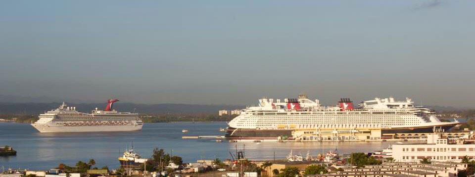 neslynm's tweet photo. @PRTourismCo Busy morning today in the Port of San Juan #SeePuertoRico #ComeToPuertoRico #AllStarIsland #travel http://t.co/vVxImvnOgO