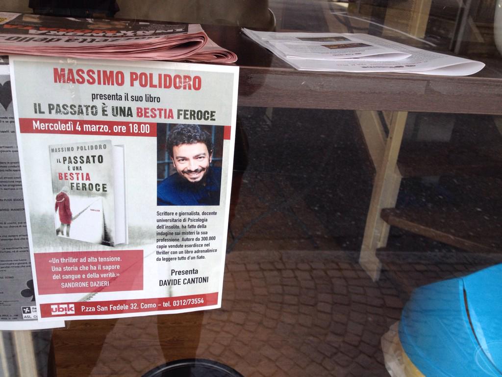 RobertaBaria's tweet photo. È un'invasione... Solo nei migliori posti! Como! ;) @massimopolidoro #ilpassatoèunabestiaferoce #Ubikcomo #Ubik http://t.co/M6zKIzBHuD