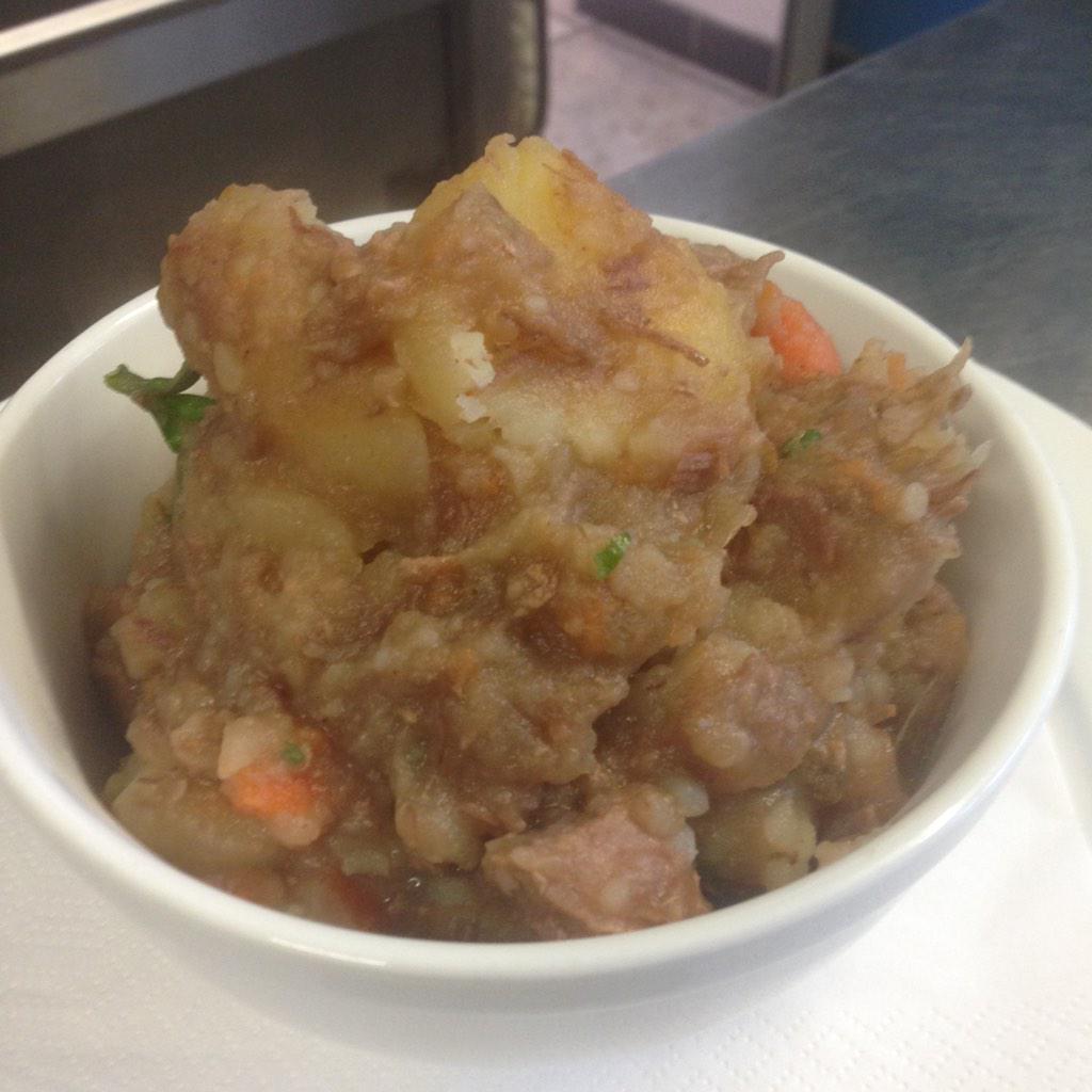 pol_chef's tweet image. Irish Stew new #DeliMenu served with Guinness wheaten bread