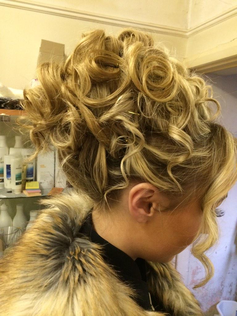 MADISON HAIR GARDEN tweet media