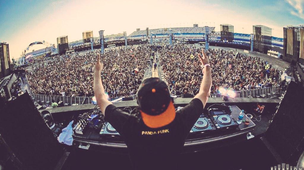 ECUADEORRO's tweet photo. #FAM http://t.co/yHKrwVS97t