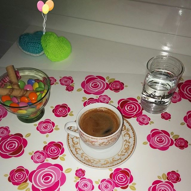 Ovog popodneva dajemo vam predlog kako da usrećite dragu osobu. Svakoga bi obradovao miris i ukus Grand kafice! :)