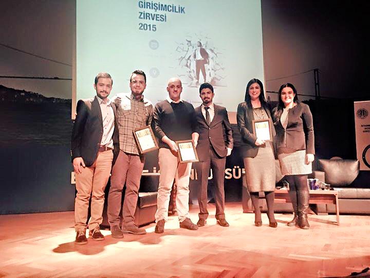 OzgurBayraktar's tweet photo. İstanbul Üniversitesi'nde genç girişimci arkadaşlar ile bir aradayız. @iugirisim http://t.co/DdOEMOATnl