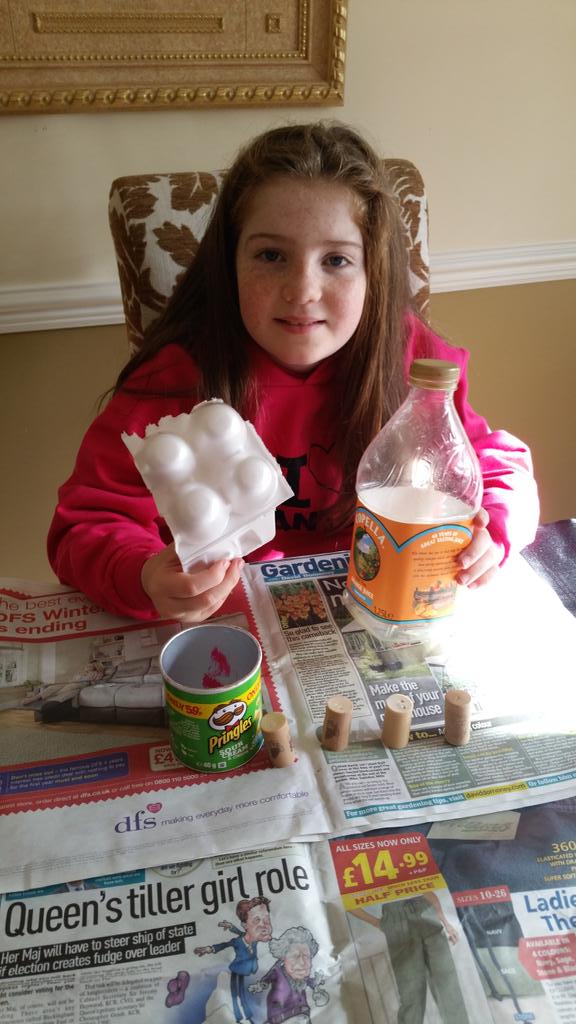 hmbhunter's tweet photo. @Class5Helme teagan recycling a juice carton ,egg box &amp; wine corks ...finished product a piggy bank ! http://t.co/Xl7gTerN26