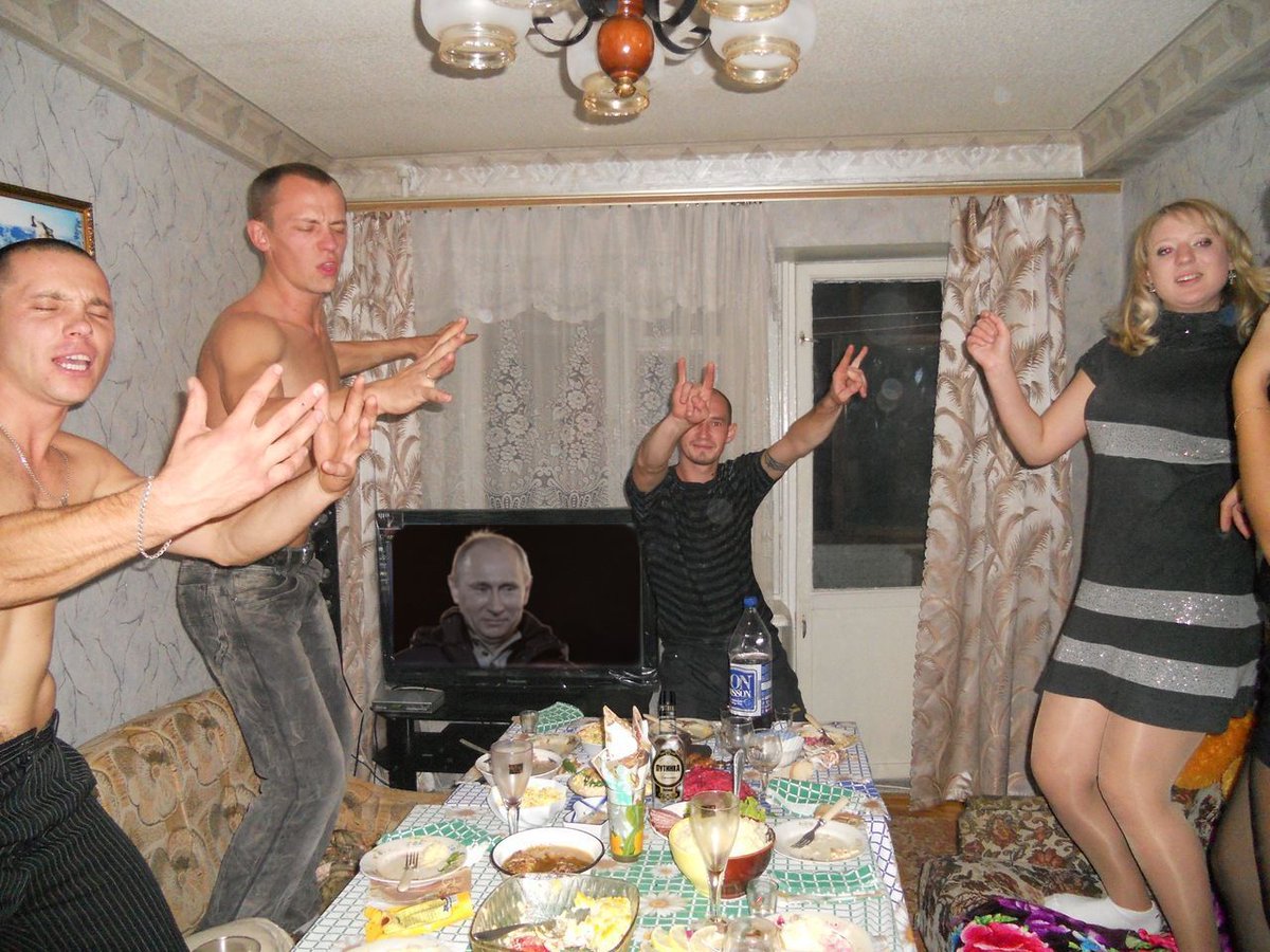 Пьянка в рабочей семейной общаге пьяные