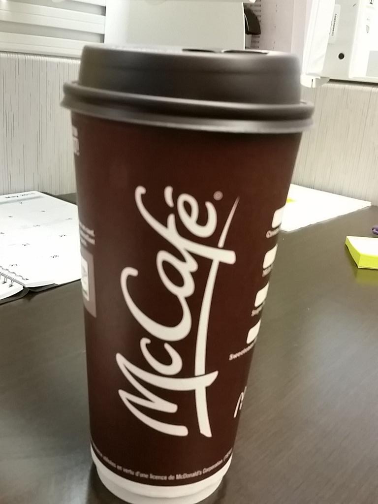 elliosar015's tweet photo. @aniiekaps I'm jumping on the wagon! Best 80 cents I've ever spent!  #mccafebreak #Imlovinit http://t.co/clk5Abnowv