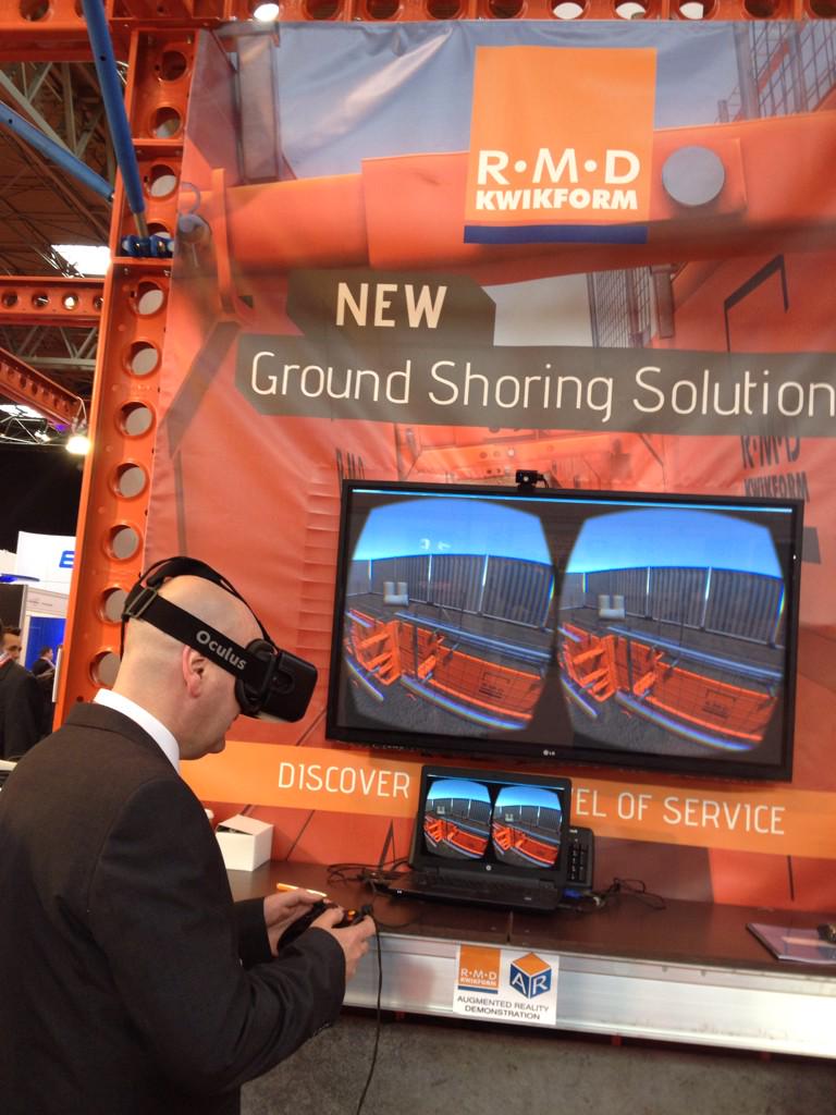 GleniganRichard's tweet photo. Just taken my first steps into virtual reality thanks to @formulaonline (thanks for posing Ian) #glenigan #ukcs2015 http://t.co/JwzPgkygD9