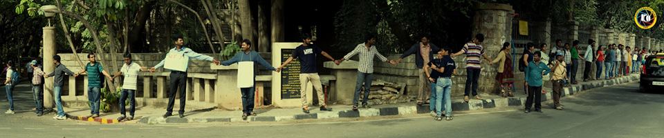 nilanjanpatra's tweet photo. Proud of you guys !
Human chain at IISC
#RespectResearcher #HikeFellowship #StipendScam http://t.co/XXzju5Lw6g