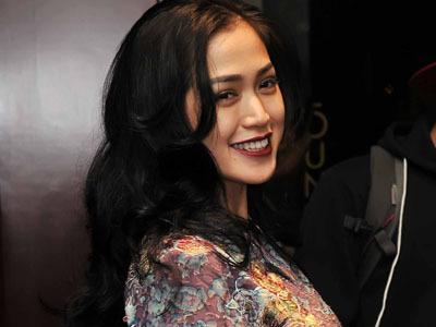 Masih Trauma, Jessica Iskandar Enggan Bicara Tindak Pelecehan yang Dialami tinyurl.com/k4wkm3h via <a href="/detikhot/">detikhot</a>