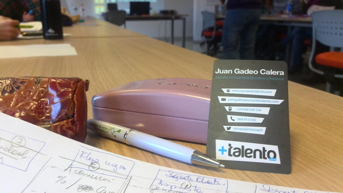 JosefiGonzlez's tweet photo. tres días multiplicando talento con @mastalentocoach la aventura de emprender http://t.co/As3uEvwHe2 Gracias Juan¡ http://t.co/NtN9dGJvP6
