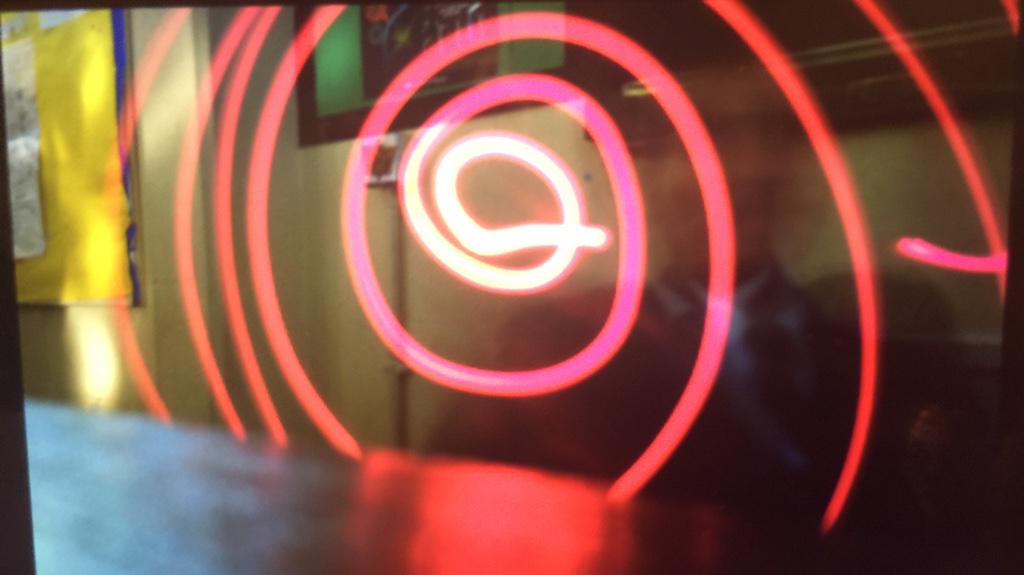 girl_in_physics's tweet image. Light writing at Science Club = fun!

Give it a go by increasing the exposure time on your camera! 📷

#LightWriting