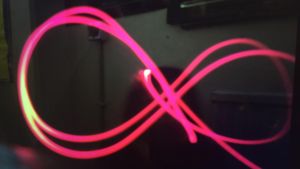girl_in_physics's tweet image. Light writing at Science Club = fun!

Give it a go by increasing the exposure time on your camera! 📷

#LightWriting