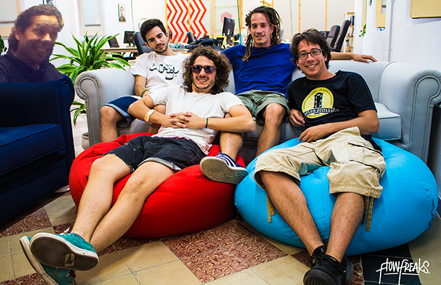 NEGROPISCINA's tweet image. Aquí con @MalakaYouth cociendo al mas puro estilo regguee, que tanto rap me zatura brooo