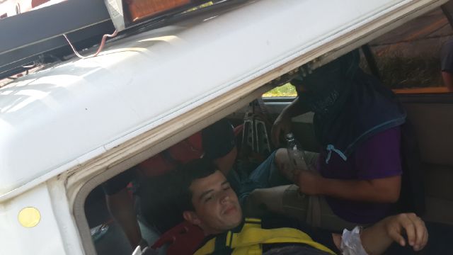 ReporteYa's tweet photo. #25F   ESTUDIANTE de la ULA-MERIDA en la Facultad de DERECHO cuando era atendido http://t.co/9kJGkt7GdL via @VillcaFDEZ