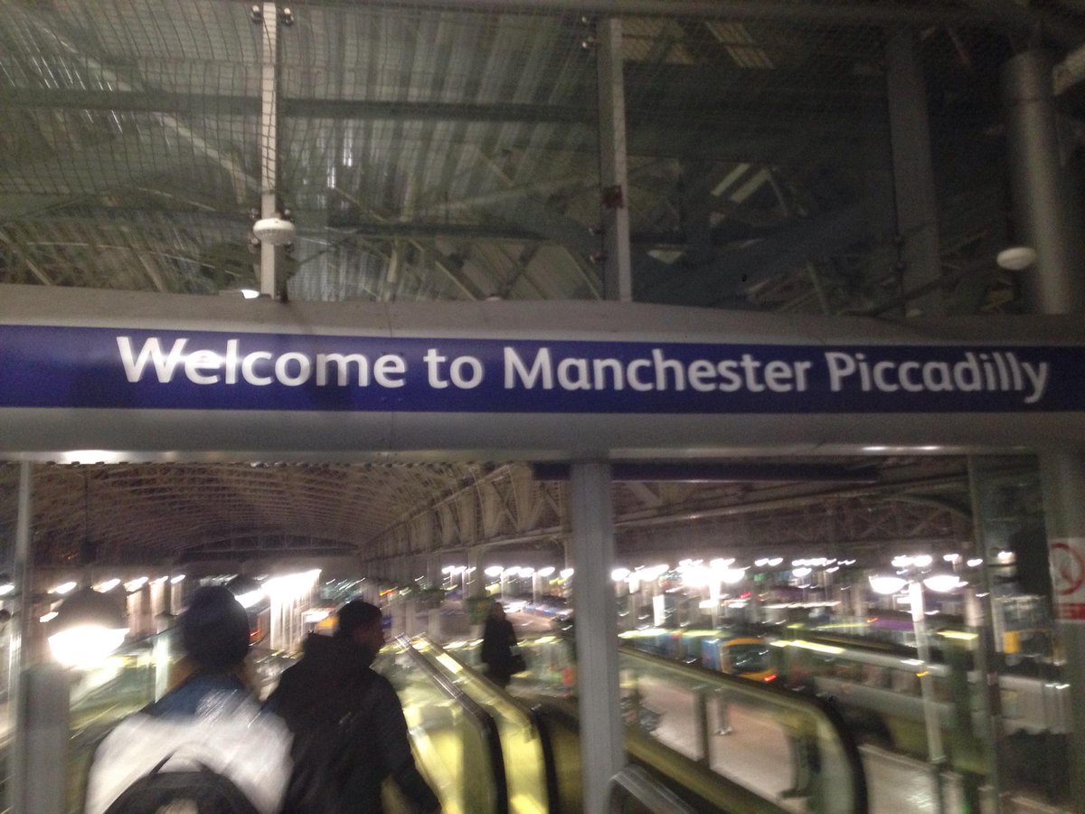 mnemosyneApp's tweet photo. We enter the city #manchester #FutureEverything http://t.co/fi633JxKad