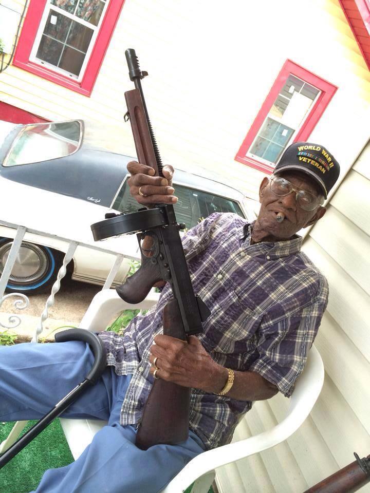 04vicRider's tweet photo. Old man ain't bullshitin http://t.co/R6vsFBqIiH