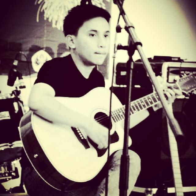 Fahrul  tweet media