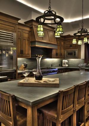 CRTechnical's tweet image. Luxurious #CelebrityKitchens - Bruce Willis. Located in his resort-like retreat in Hailey, Idaho. #HamOnt