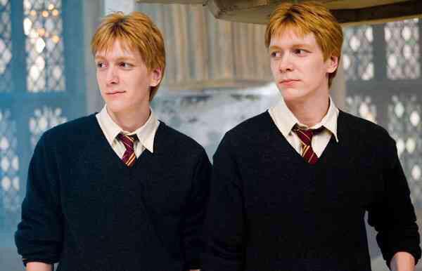 Happy Birthday to the best twins! James&Oliver Phelps   