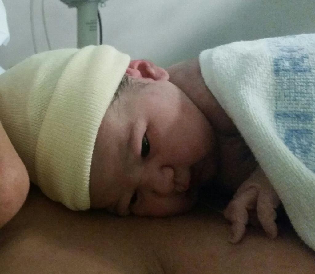 Mi sobriii #hijademimejoramiga #carla #bienvenidaalmundo! #me la como  <a href="/didi_mgar/">deborah</a>