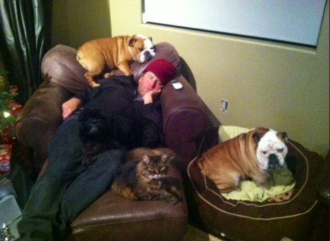 TillmanSkates's tweet photo. Play hard, nap hard – am I right? http://t.co/cNLeKxZbZ3