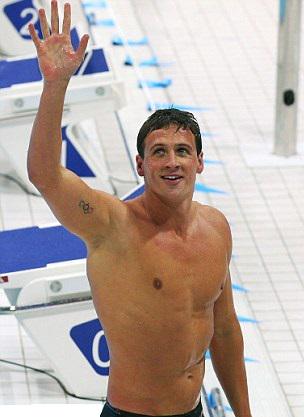 SwimToday's tweet image. Raise your hand if you think #SwimMoms are the best! #FunnestSport