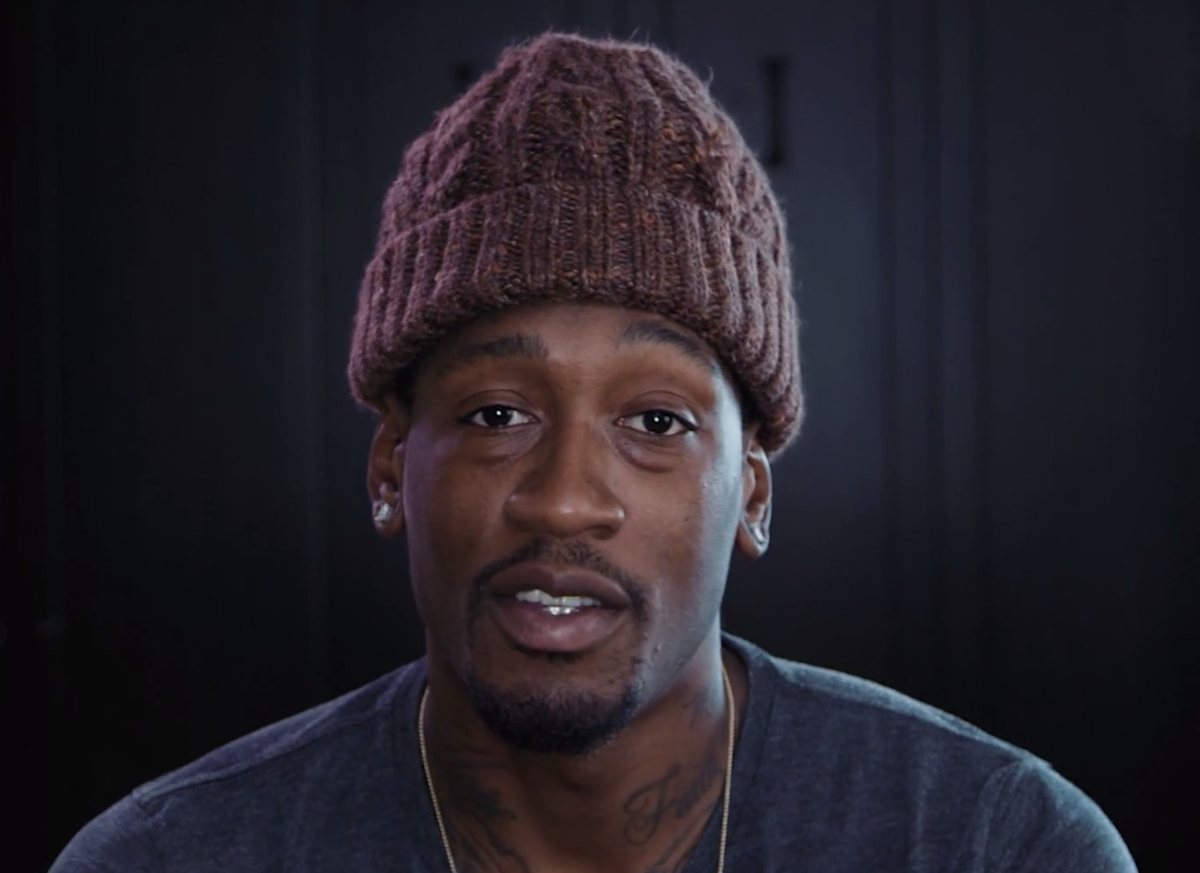 dchk's tweet image. What's he hiding under that hat tho
theplayerstribune.com/larry-sanders-…