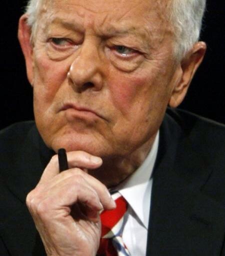 Happy birthday to iconic CBS newsman Bob Schieffer. If he was  ever under fire, he probably didn\t mention it. 