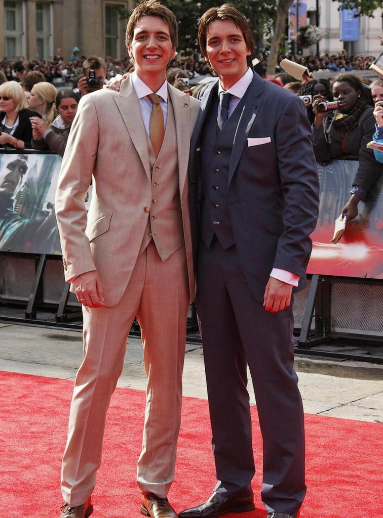 \" Happy bday to my favourite twins. You\re fantastic! I love you to the and   