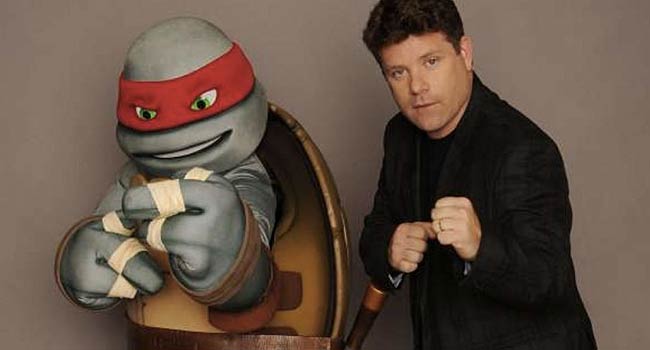 We\d like to apply for the position of your best friend. HAPPY BIRTHDAY, SEAN ASTIN! ttp://way2in.de/1be 