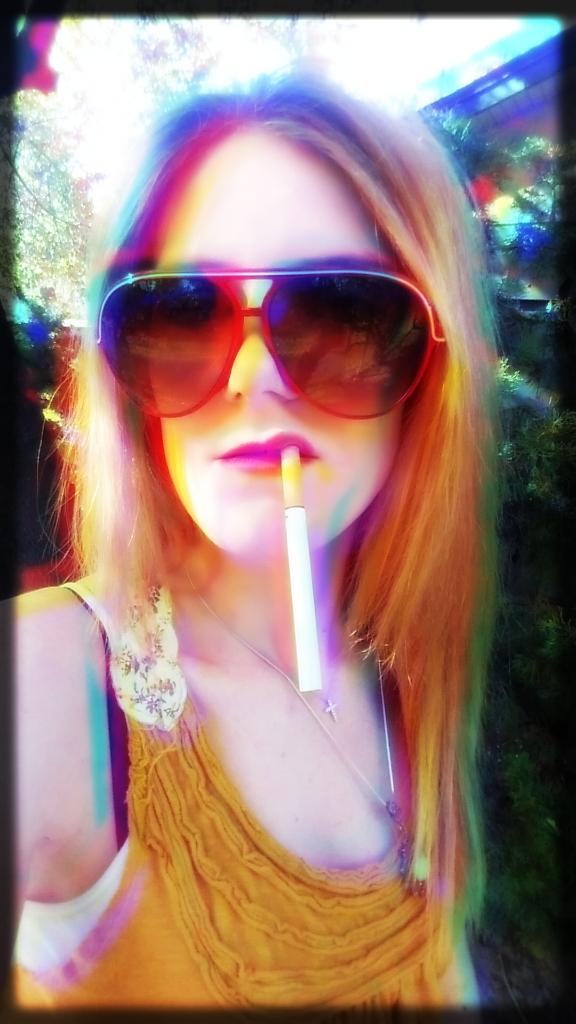 meghan_gause's tweet image. My fear and loathing in Las Vegas #selfie #JohnnyDepp #modelingskills