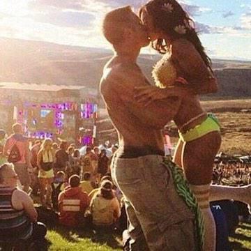 nikothegreek_91's tweet image. Relationship Goals! #GreekFlirtProbz #RaveProblems