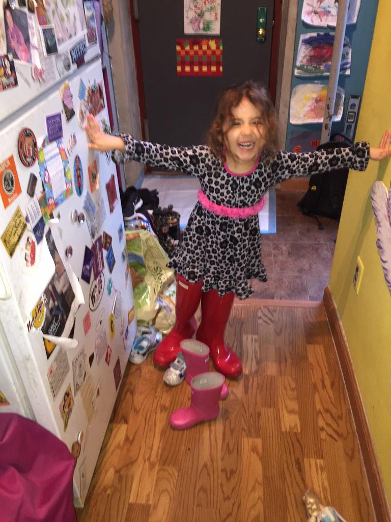 Vivie_Bella's tweet image. So I thought putting on mommy's rain boots would be funny...and it sure is! #kidcomedy