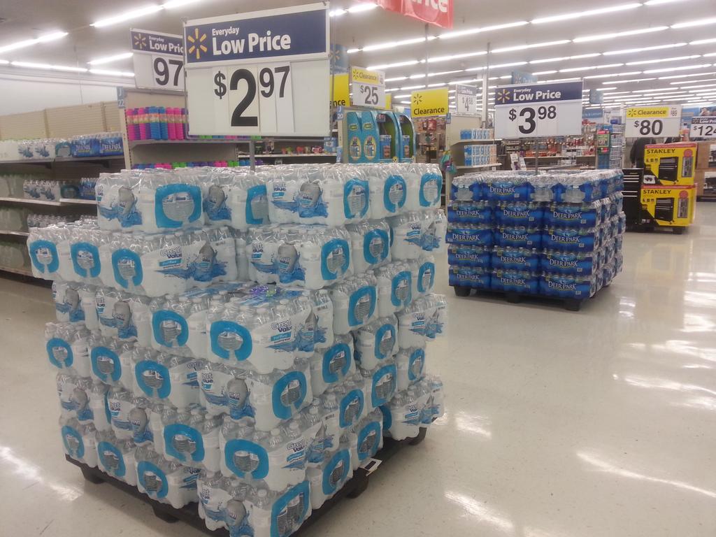 KyleHamstra's tweet photo. @5thCombsWES, Buying H2O for phys changes inv. Which is cheaper? 24/$2.97 or 28/$3.98? #sci5P22 #math5NF3 #math5NBT7 http://t.co/6atvqV9E8X