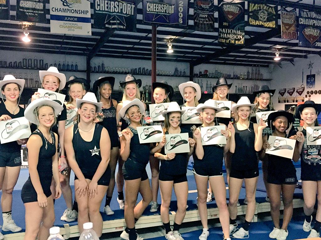 BA_Obsidian's tweet photo. HOWDY HIT BOARD!!! #Snap4 is NCA ready❤️💙 Bringing the 🔥 from FL to Dallas! #ObsidianStrong #NCAready #hungry http://t.co/Q56zNXD54V