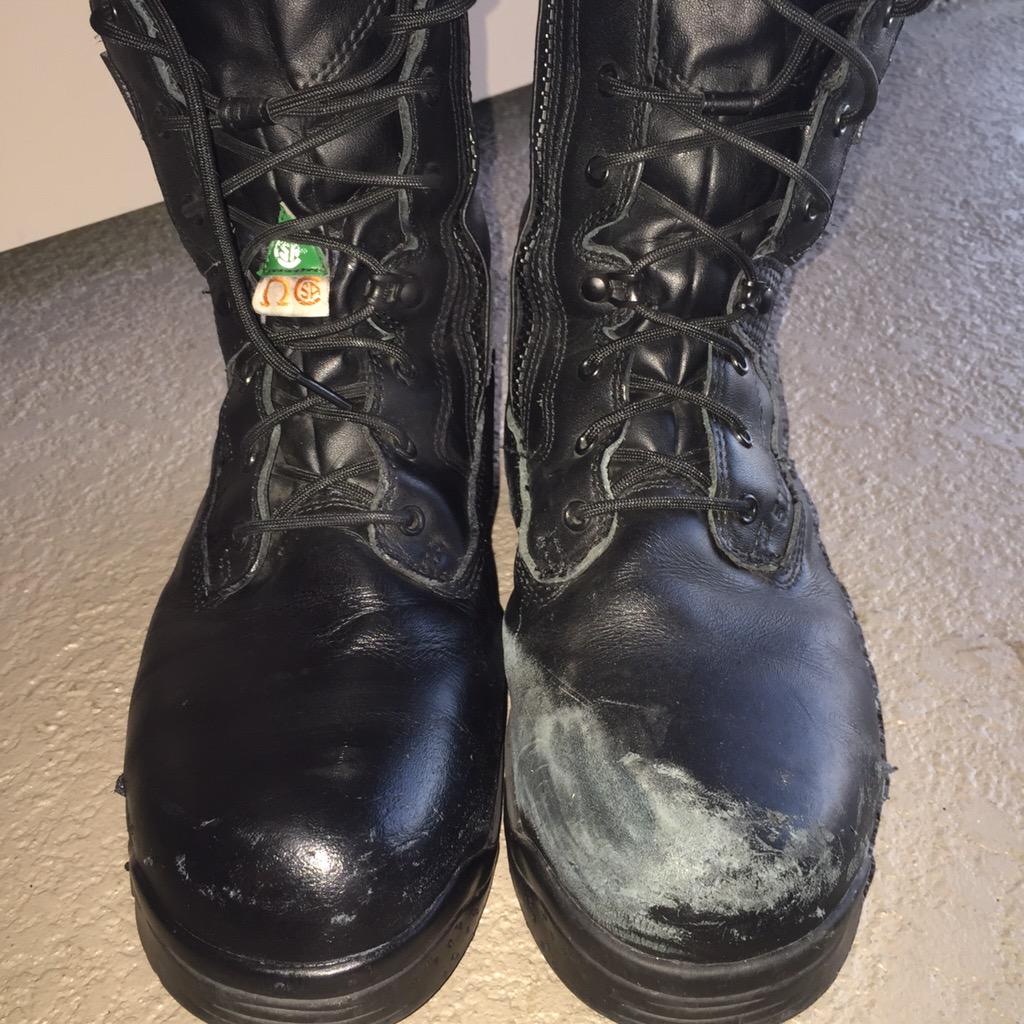 Nesnejwerdna's tweet image. #emtproblems