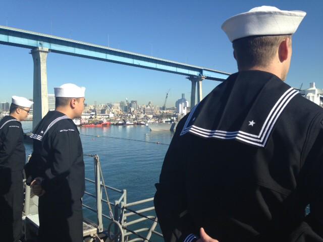 HANNAHMULLINS's tweet photo. Honored & humbled to return w/ the @USSMakinIsland crew! Stories on @10News at 5&7p @LCDR_Michael #newlevelofrespect http://t.co/0e0CGL1rU0