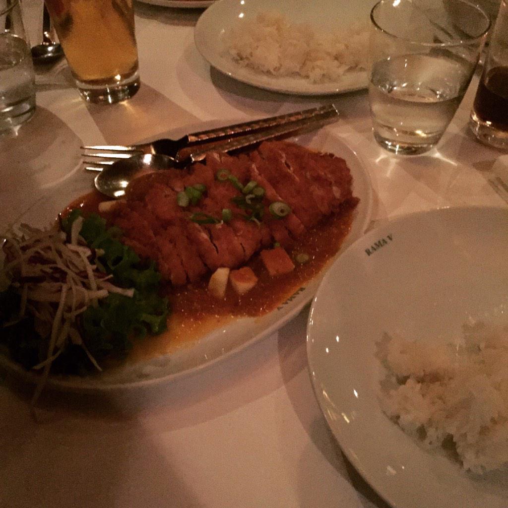 MerveKi's tweet photo. Businessdinner 😋 http://t.co/JQmCvDRsEs