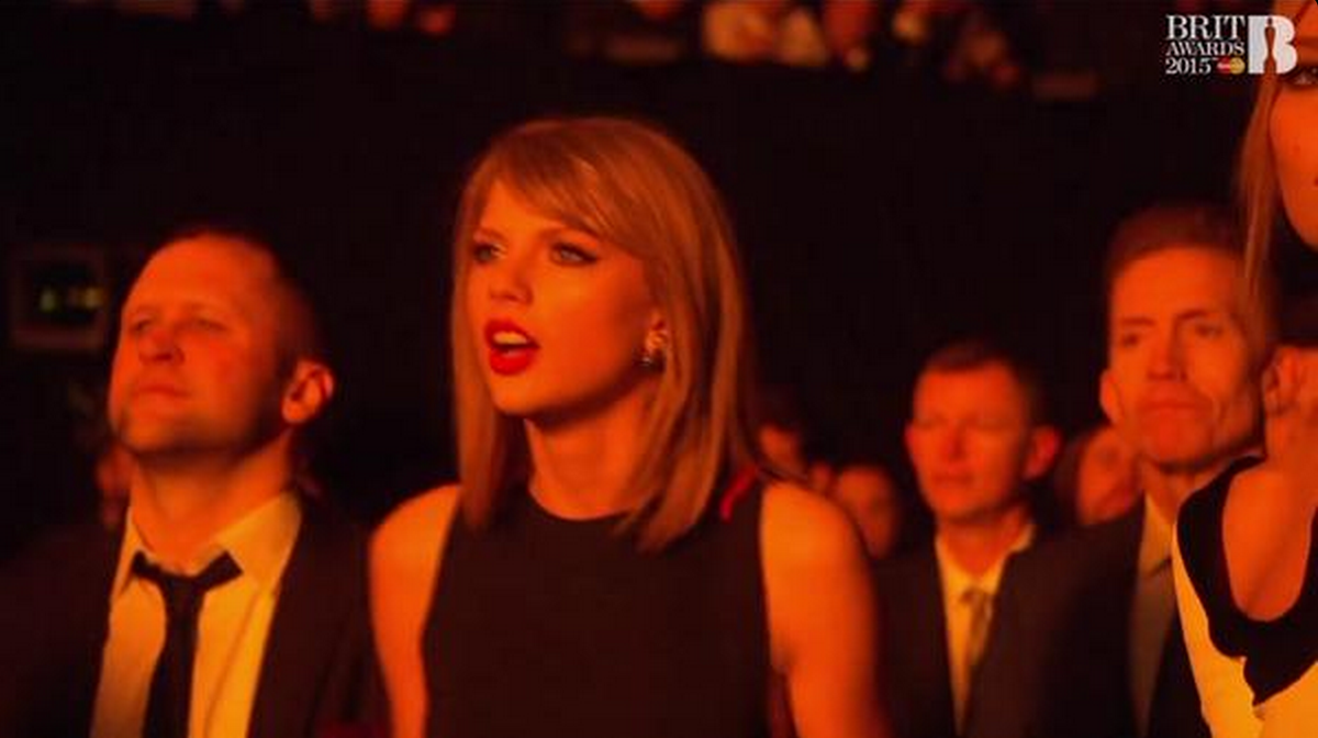 BBCR1's tweet photo. Our face during that Kanye performance #BRITs2015 http://t.co/AUhlEzbhQs